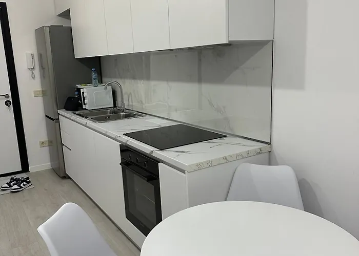 M's Apartment-cozy Getaway In The Heart Of The Apartamento Tirana