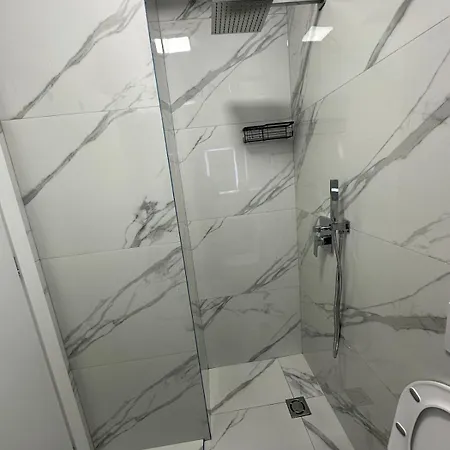 Daire M's Apartment-cozy Getaway In The Heart Of The Tiran