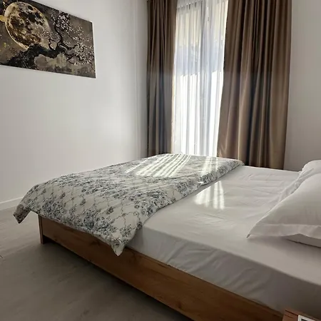 Lägenhet M's Apartment-cozy Getaway In The Heart Of The Tirana